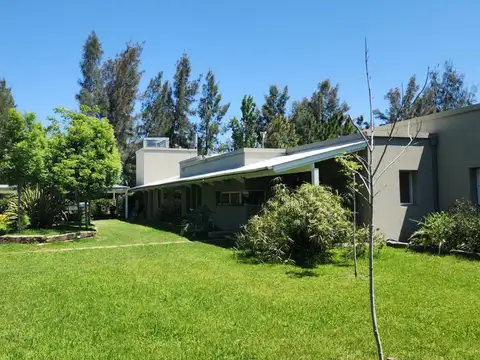 Casa en Alquiler de 3 dormitorios
