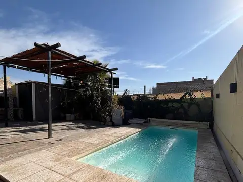 Casa en Venta en Perdriel, USD 170.000
