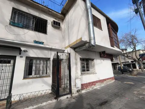 Jorge A Calle  esquina Olascoaga