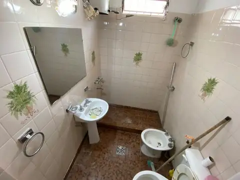 Treinta y Tres y Liniers , Piso No definido