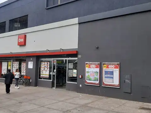 Av. Almafuerte al 700