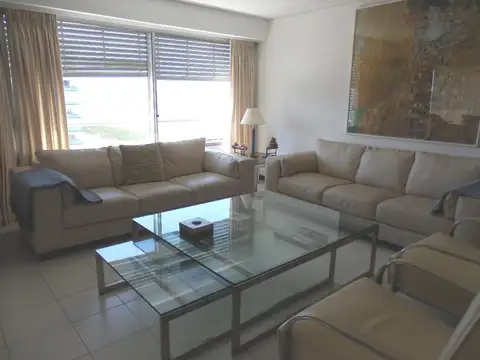 Rambla Lorenzo Batlle Pacheco 1300, Piso 13