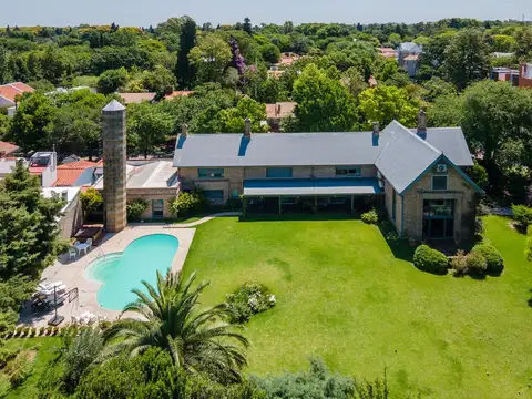 Casa 5 dormitorios - Fisherton