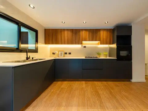 Depto Tipo Casa en Venta en Centro, USD 270.000