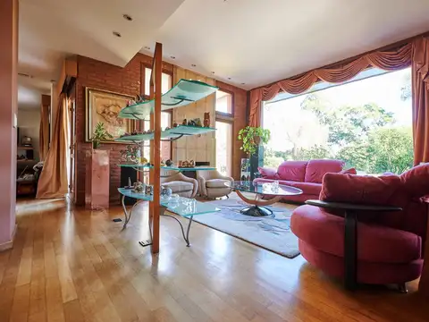 Venta Casa 5 ambientes  Tigre Club de Campo Hacoaj ubicada sobre un lote y medio