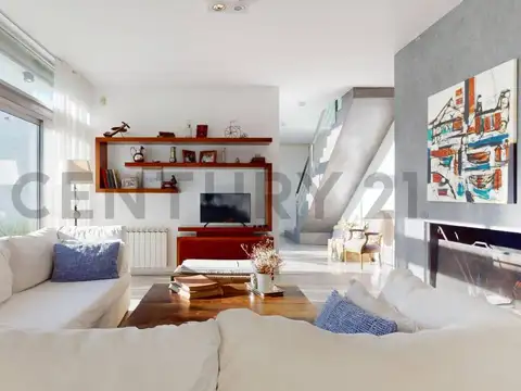 Casa 4 ambientes con 3 baños
