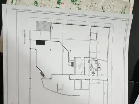 Local en Morón - En esquina