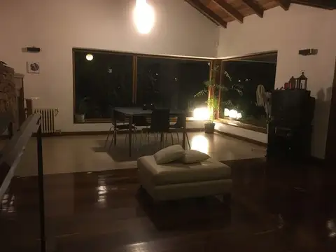 Quinta en Venta con 3 cocheras
