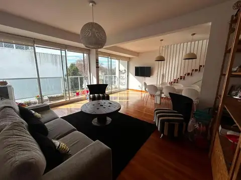 Departamento de 3 ambientes en dúplex de 119 m² con terraza propia, jacuzzi, parrilla y amenities