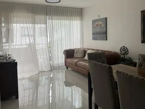 Departamento en Venta en Parque Chacabuco, USD 310.000