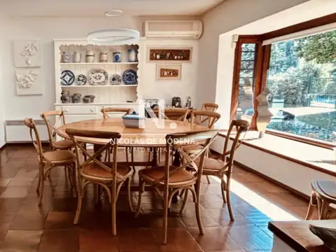 Vende casa en playa brava, Punta del Este de 5 dormitorios