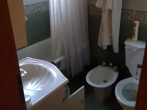 Casa en venta - 2 Dormitorios 2 Baños - 404Mts2 - Pedernales