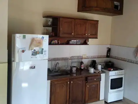 Casa 3 ambientes con 2 baños