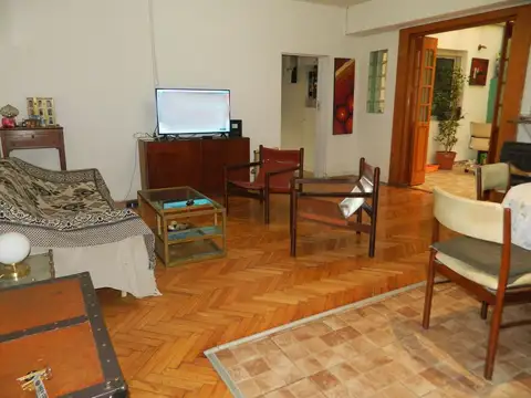 URQUIZA, GRAL. 1100, Piso 1