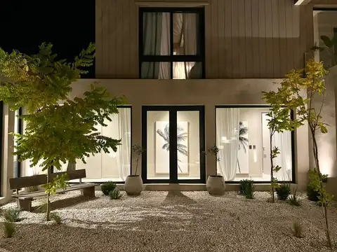 Casa en Alquiler Temporal en Costa Esmeralda, USD 1.000