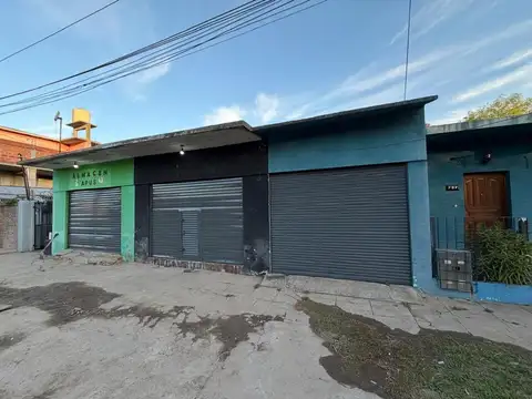 CASA 3 AMBIENTES + LOCALES COMERCIALES ING. ALLAN