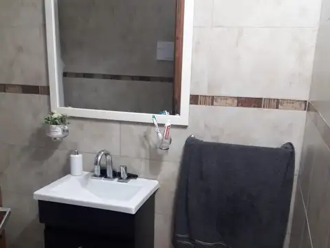 Depto Tipo Casa 2 ambientes con 1 baño