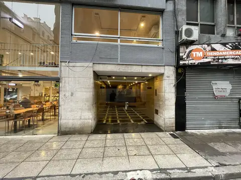 Oficina SÚPER LUMINOSA, Apto Profesional – Tribunales, a metros del Palacio