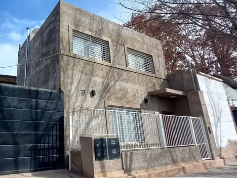 Casa, Dúplex y Galpón en Venta – Luján