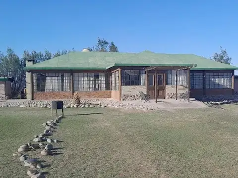 Quinta de 7 ha, con múltiples instalaciones