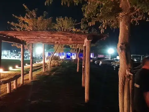 Quinta de 7 ha, con múltiples instalaciones
