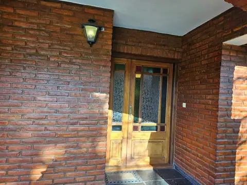Casa en Alquiler de 3 dormitorios