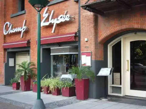 Avenida Alicia Moreau De Justo 100