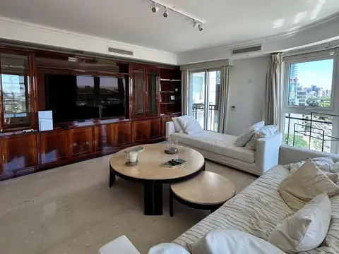 Departamento en Alquiler con 2 cocheras