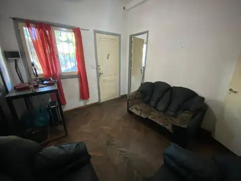 Casa 4 ambientes en venta. Lote propio