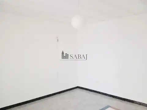 Depto Tipo Casa 5 ambientes con 2 baños