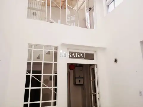 Depto Tipo Casa en Alquiler de 5 ambientes