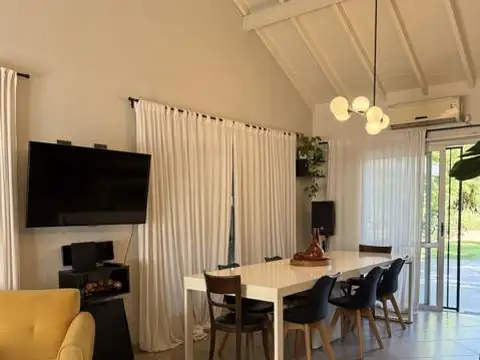 Casa 5 ambientes en alquiler en Ituzaingo, Udaondo