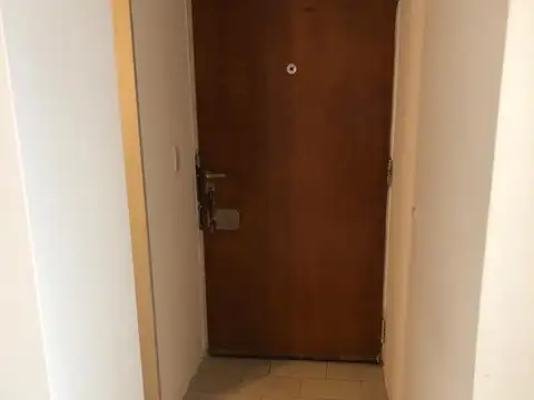 Departamento en Alquiler en Abasto, $ 450.000