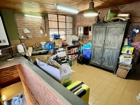 Galpon en Venta 8  mts Fondo