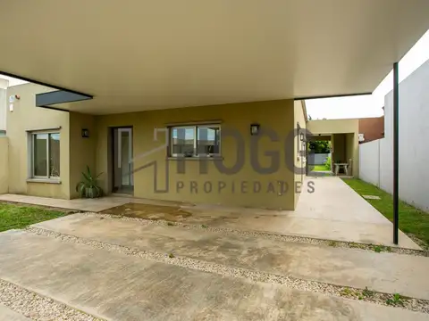 Casa en Venta en San Antonio de Areco, USD 220.000