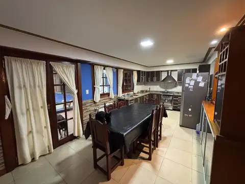 Casa en Venta en Barrio Aeroparque, USD 195.000