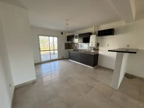 Casa en Alquiler en Roldan, $ 850.000