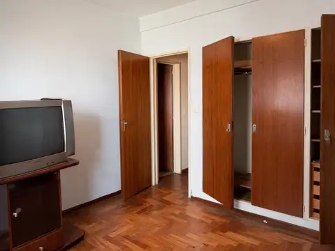 Departamento en Venta en Plaza Colon, USD 97.000