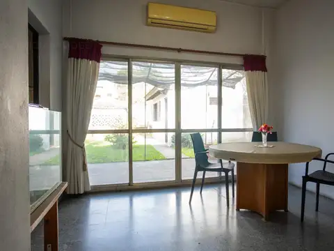 Casa en Venta en Haedo Sur, USD 105.000