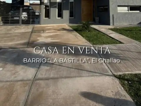 Casa en venta c/ cochera en El Challao