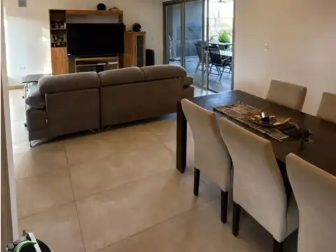 BARRIO LA 100