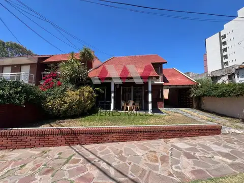 Hermosa casa con departamento en venta en Monte Hermoso