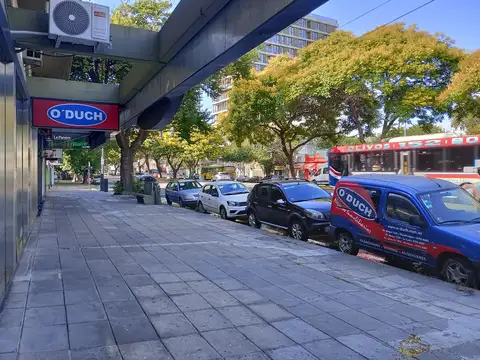 Departamento 1 ambiente. Apto profesional. Cochera cubierta. - La Lucila