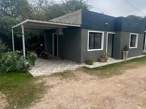 Casa 3 ambientes con 1 baño