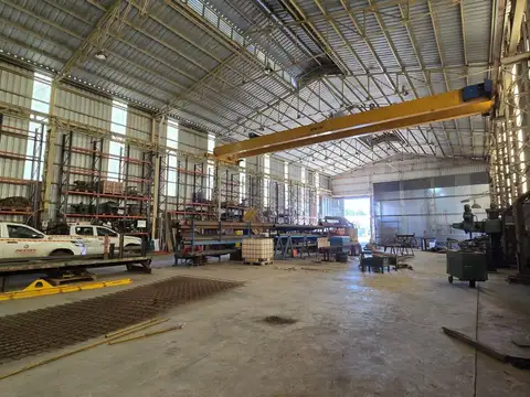 Nave Industrial en Parque Industrial Alvear