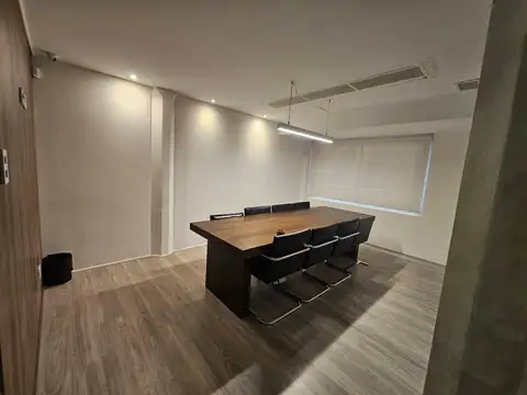 Oficina en Venta 20 años