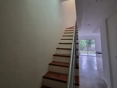 Departamento 4 ambientes con 2 baños