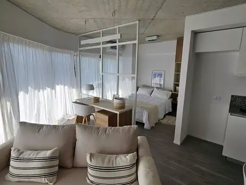 Finocchietto 900, Piso 8