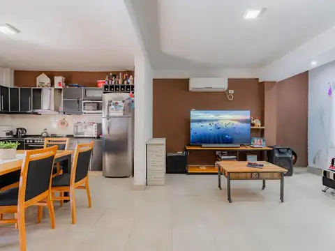 Casa 3 ambientes con 2 baños