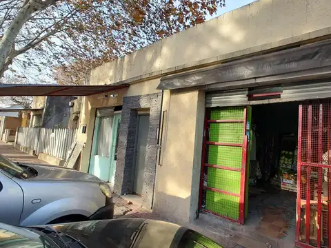 VENTA EN BLOCK DE 3 DEPTOS Y 2 LOCALES S/LOTE DE 8.66X34 MTS